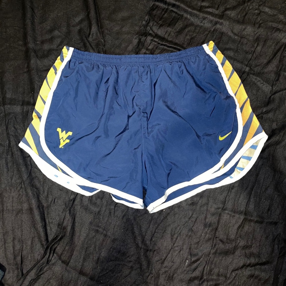 L- Nike Dri-Fit Running Shorts